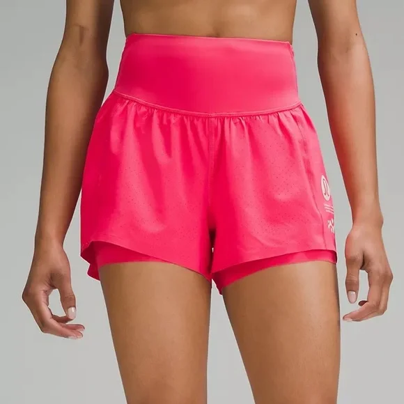 Lululemon ワークアウトトップ　US6 日本M Lululemon Speed Up Low-Rise Lined Short 2.5